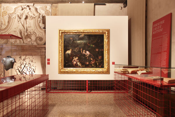 Veduta dell’allestimento della mostra nelle sale monumentali di palazzo Barbaran da Porto