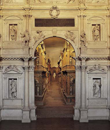 Le prospettive rappresentanti le “sette vie di Tebe”, realizzate da Scamozzi per il Teatro Olimpico di Andrea Palladio