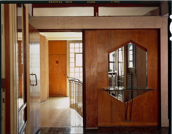 Casa Bellotto, Venezia. Piano secondo, sala con vetrate arretrate